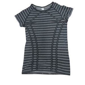 Ivivva by Lululemon Girls Swiftly Tech Short Sleeve Logo Tee Athleisure Sz 14